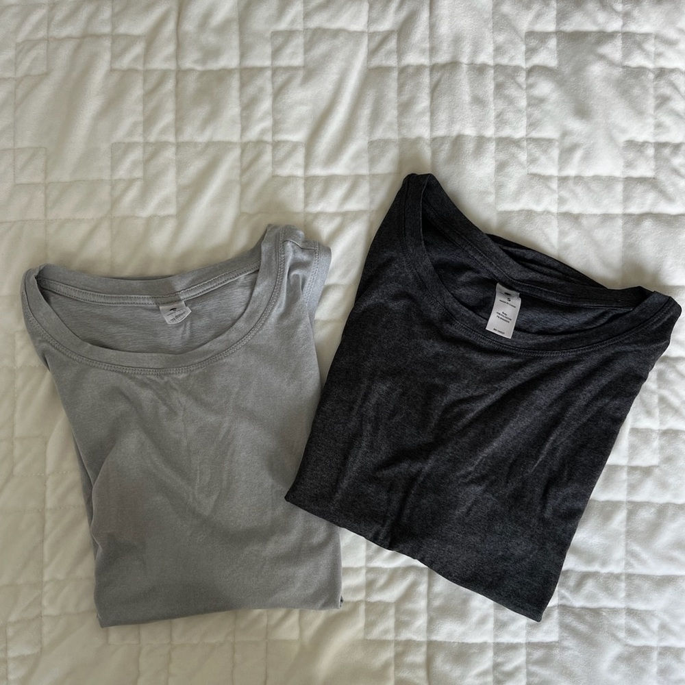 2 pack Yogalicious Athletic Tanks - Small